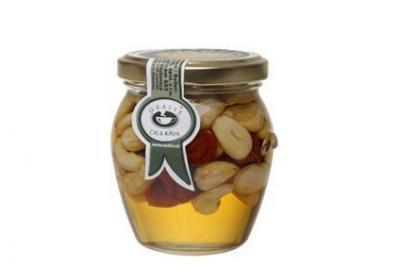 Medová pochoutka s ořechy 210g